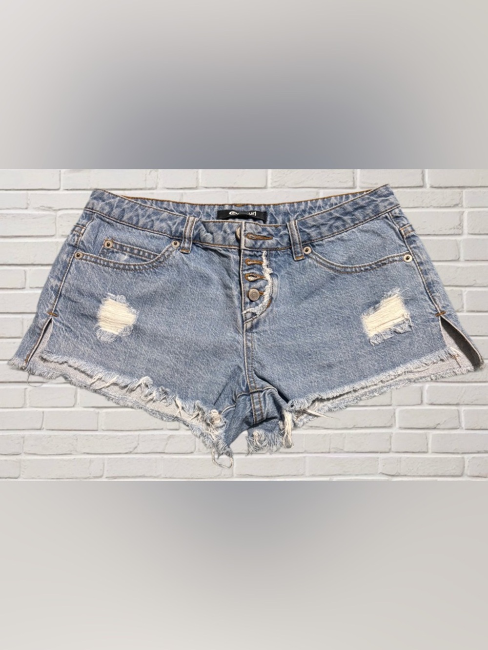 Y2K Rip Curl Low Rise Micro Denim Shorts Distressed Festival Size 5 - Picture 1 of 3